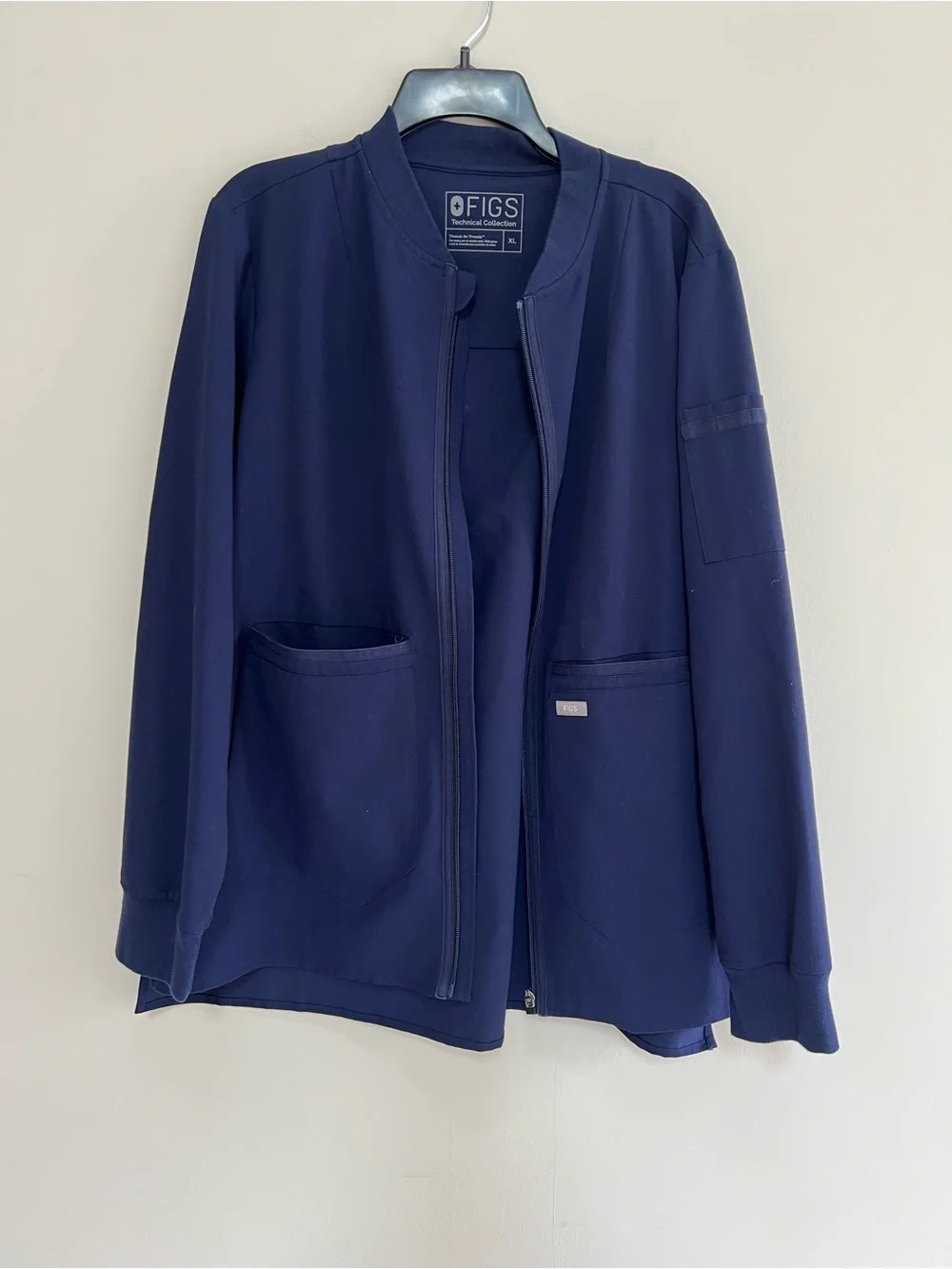 FIGS Women's Bellery Scrub Zippered Lightweight Jacket Navy Blue (PO #1286), XL - Picture 3 of 10